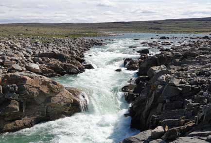 Hayes River a tributary of the Back River in the Nunavut